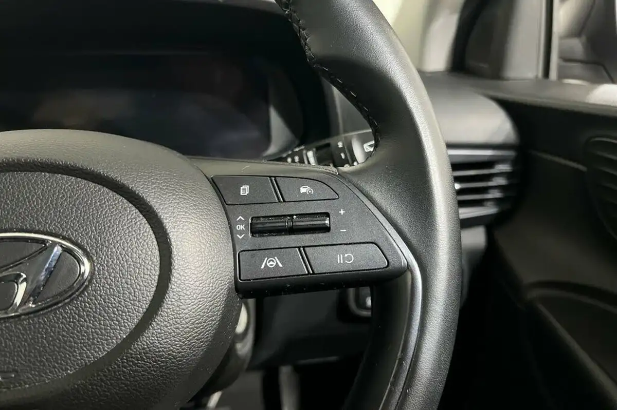 2023-hyundai-i20-10-t-gdi-se-connect-dct-big-25