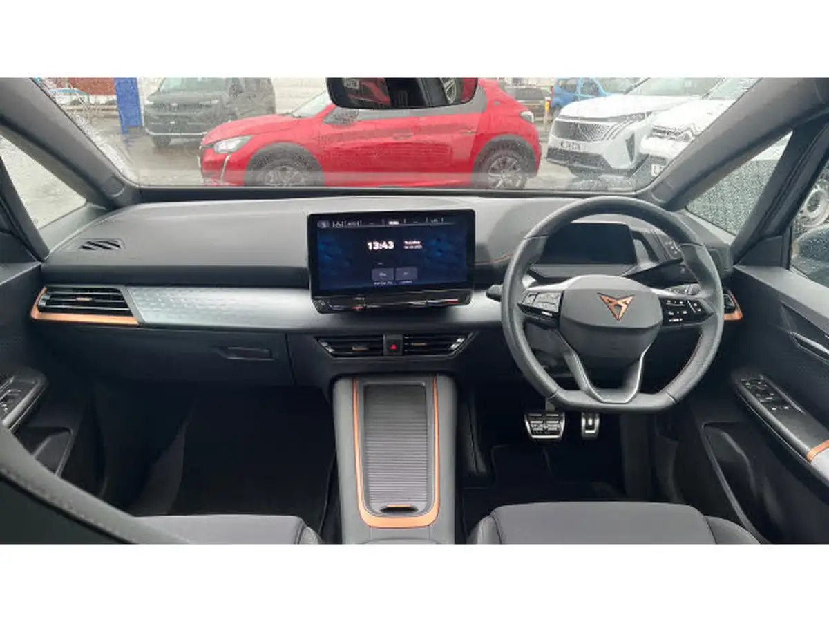 2022-cupra-born-e-v2-204ps-58kwh-big-9