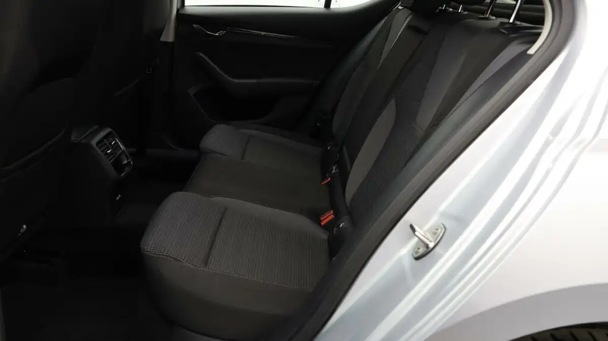 2021-skoda-octavia-14-tsi-se-technology-hatchback-big-15