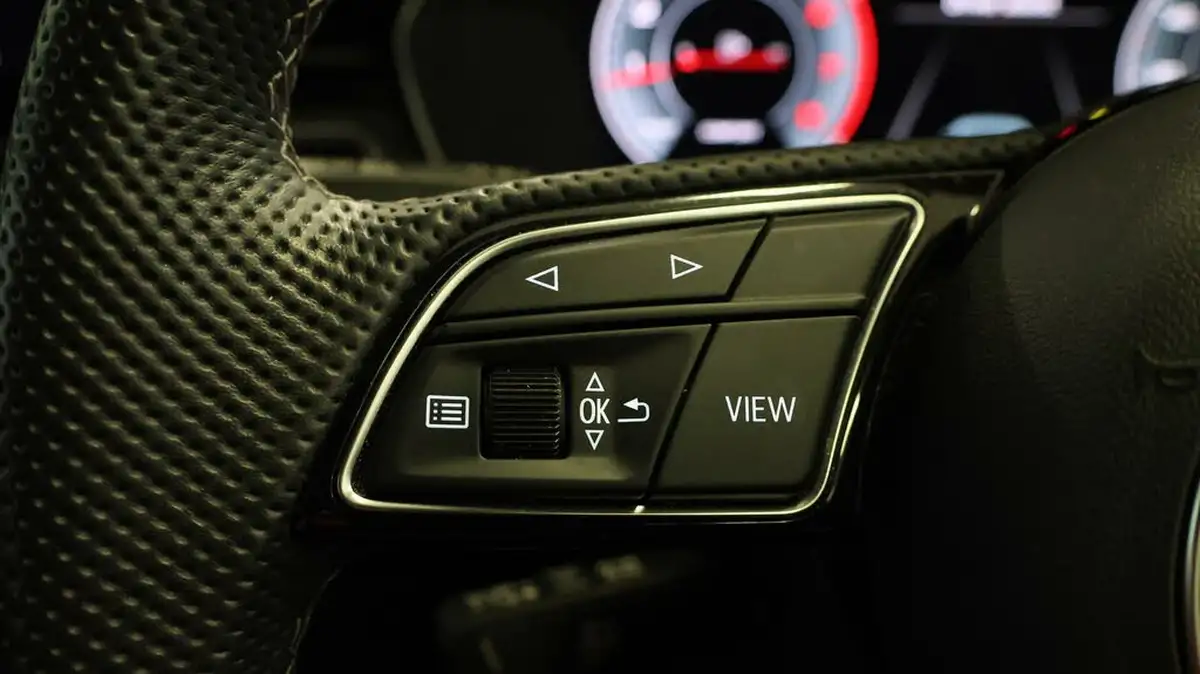 2021-audi-a4-avant-20-35-tfsi-black-edition-big-21