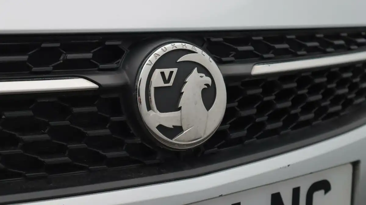2023-vauxhall-corsa-12i-design-big-20