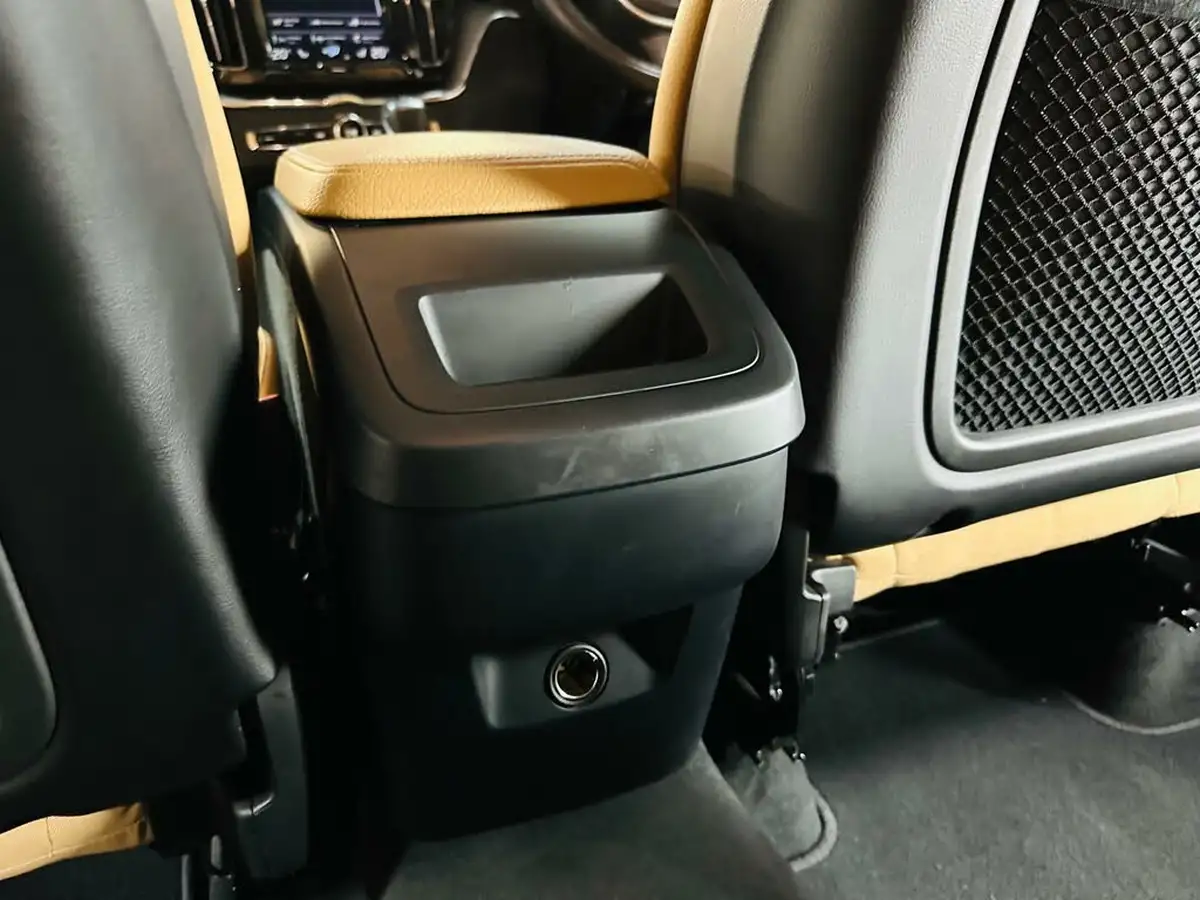 2017-volvo-xc60-20td-d4-momentum-pro-geartronic-big-66
