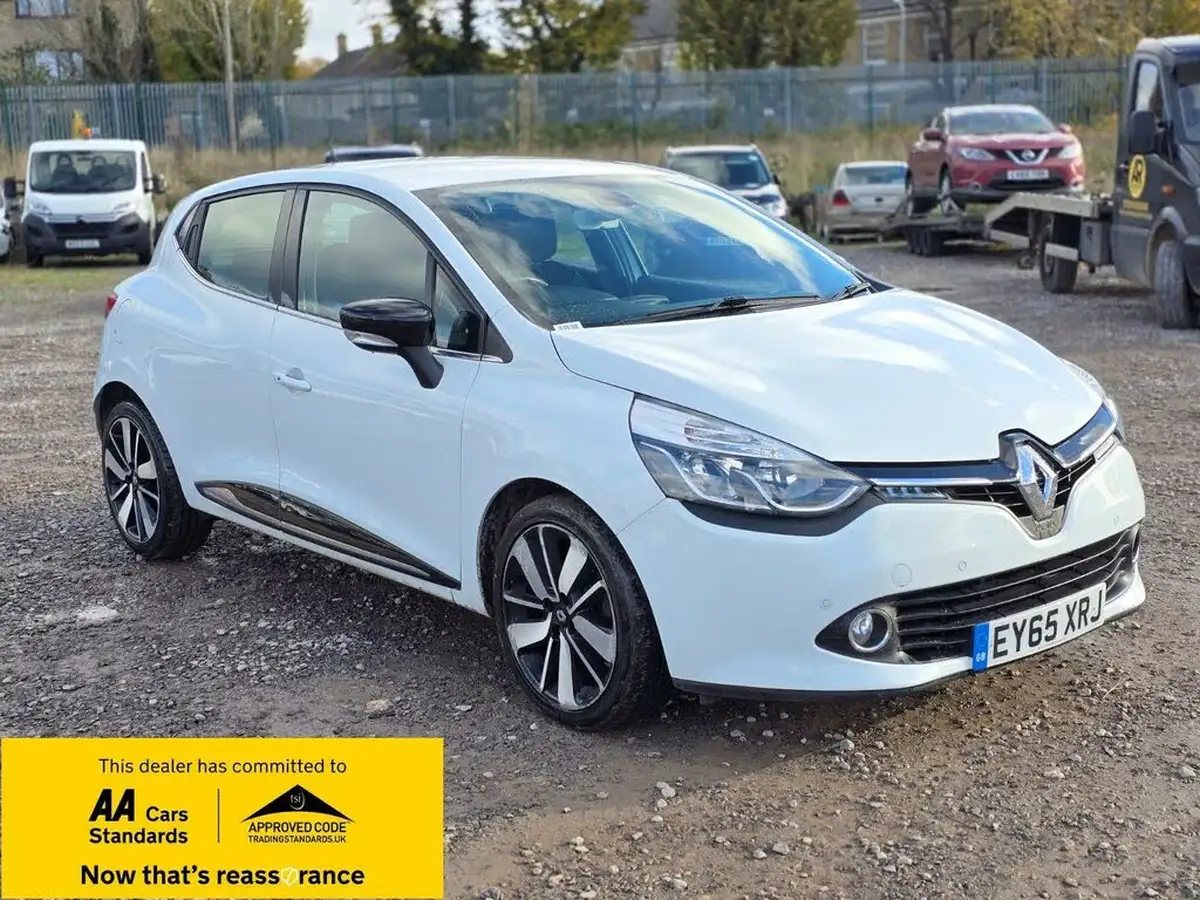 2015-renault-clio-15dci-dynamique-s-nav-edc-auto-big-0