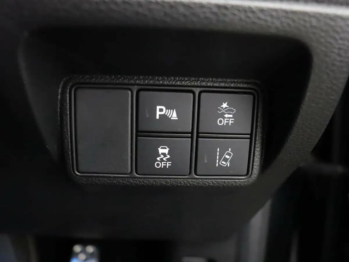 2021-honda-civic-10-vtec-turbo-sr-hatchback-5d-cvt-big-30