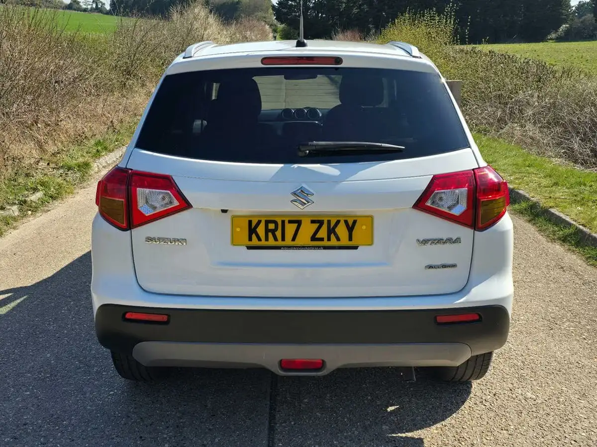 2017-suzuki-vitara-16-sz-t-allgrip-big-16