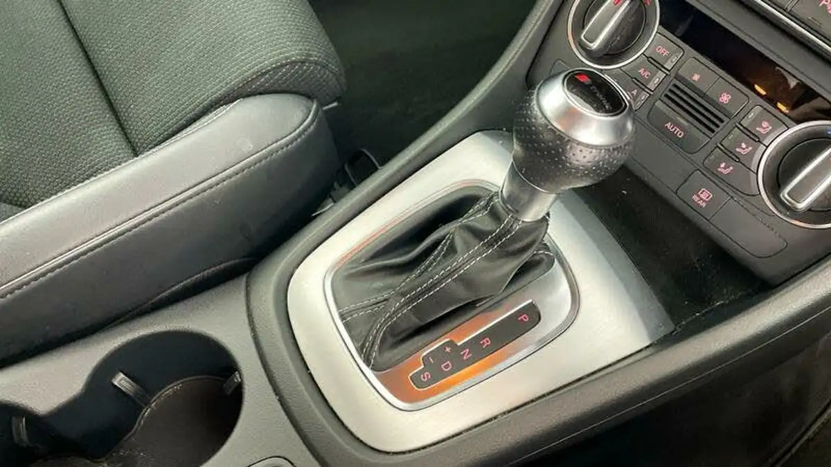2017-audi-q3-14-tfsi-s-line-edition-tronic-big-24
