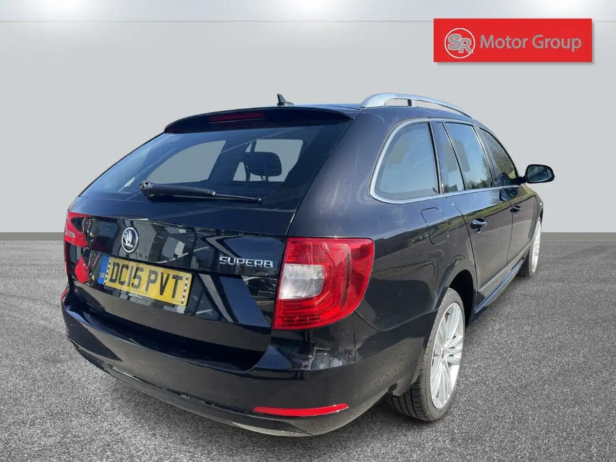 2015-skoda-superb-20tdi-elegance-170ps-estate-big-13