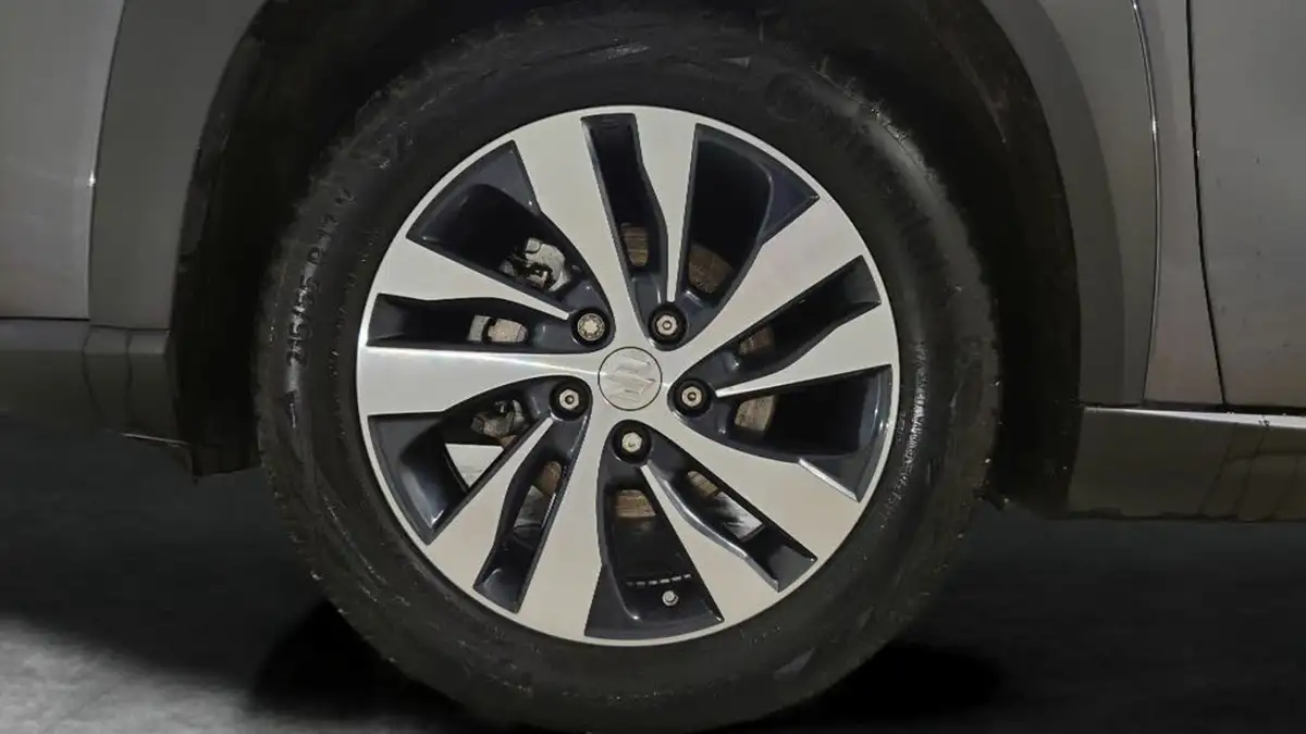 2024-suzuki-s-cross-15-ultra-allgrip-big-27