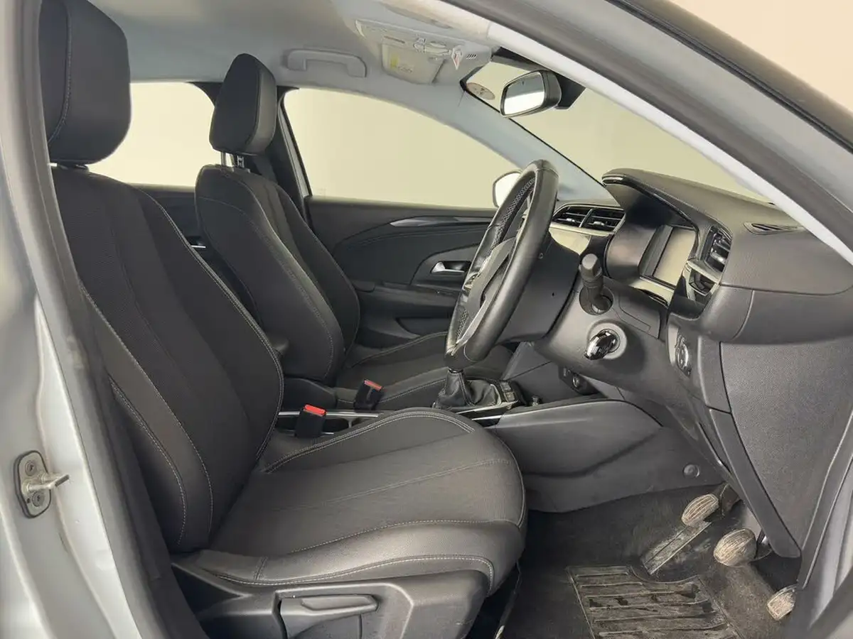 2022-vauxhall-corsa-12-turbo-elite-edition-big-18