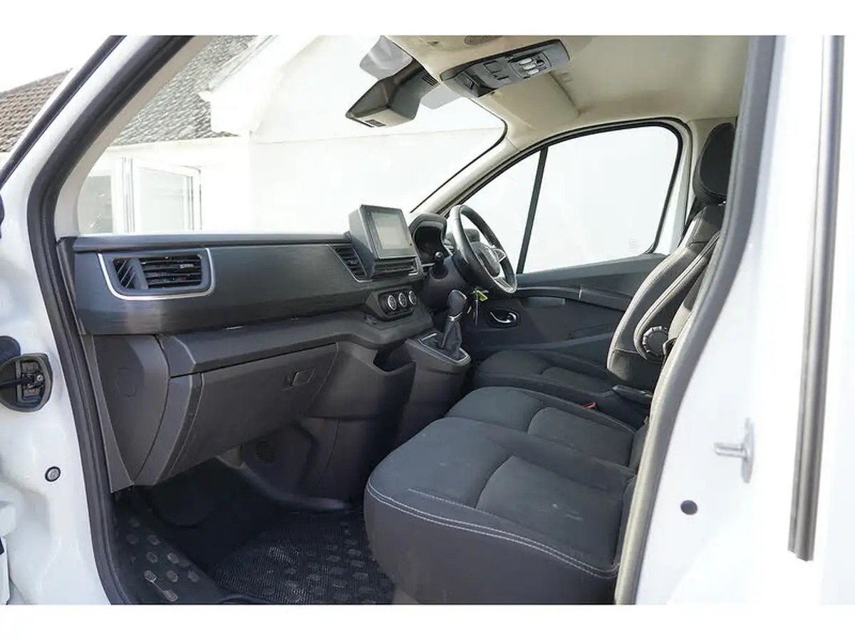 2023-renault-trafic-20dci-sl30-150-extra-eu6d-edc-auto-big-15