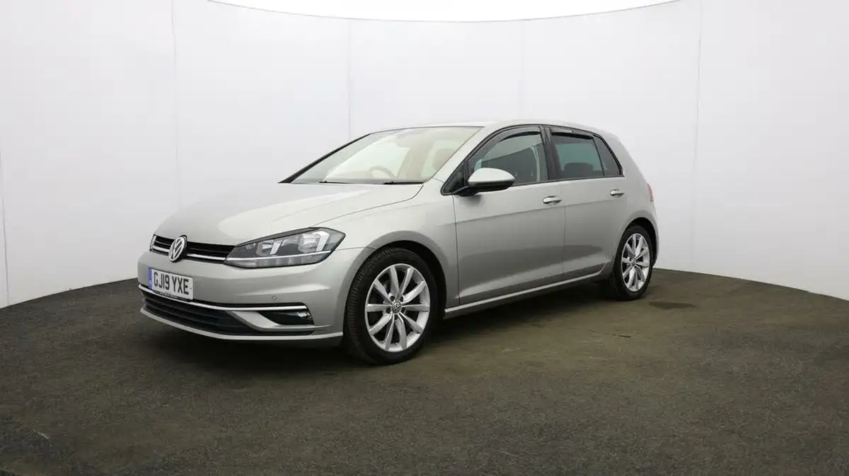 2019-volkswagen-golf-15-tsi-gt-150ps-hatchback-5d-dsg-big-34