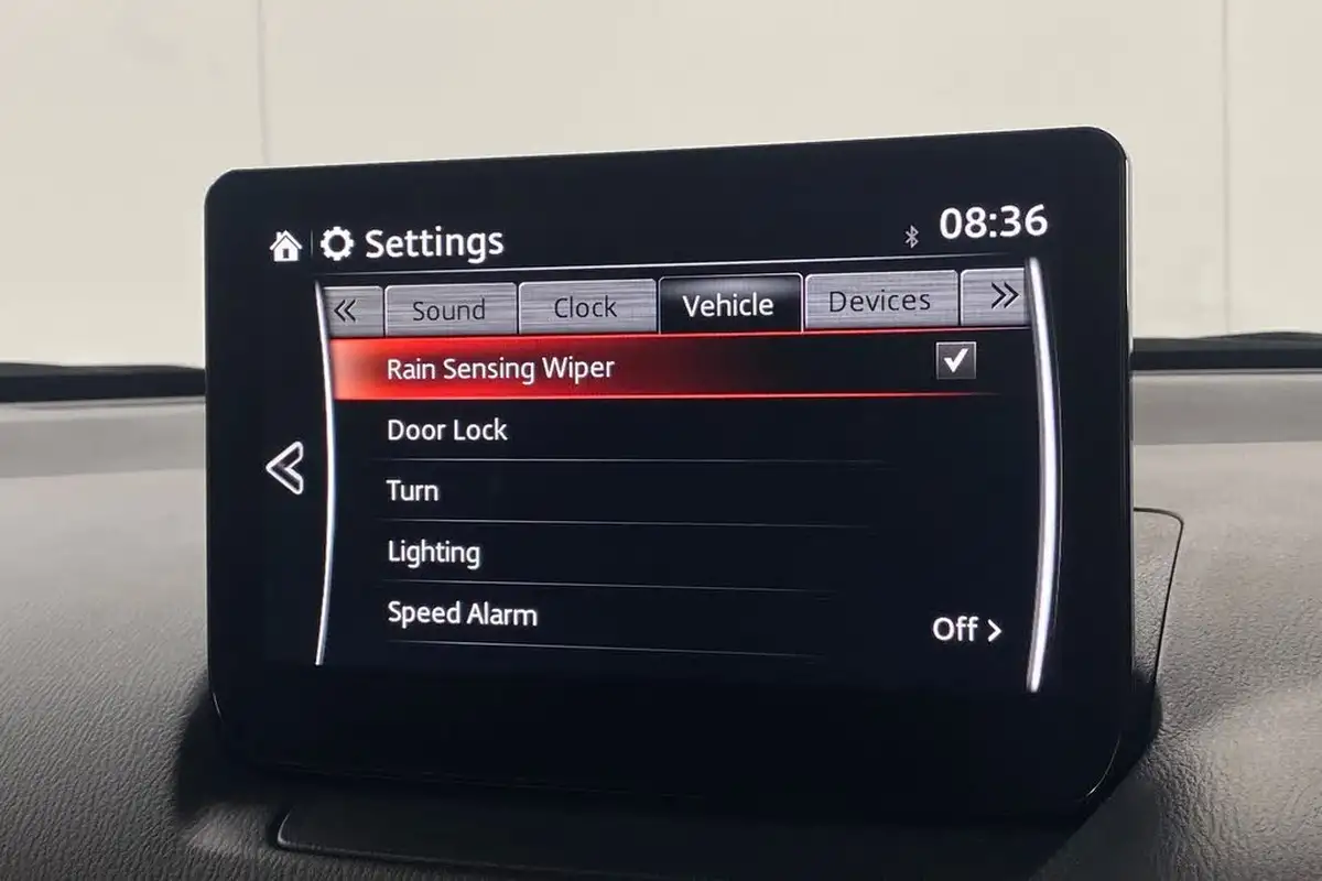 2024-mazda-mazda2-15-e-skyactiv-g-homura-aka-90ps-big-23