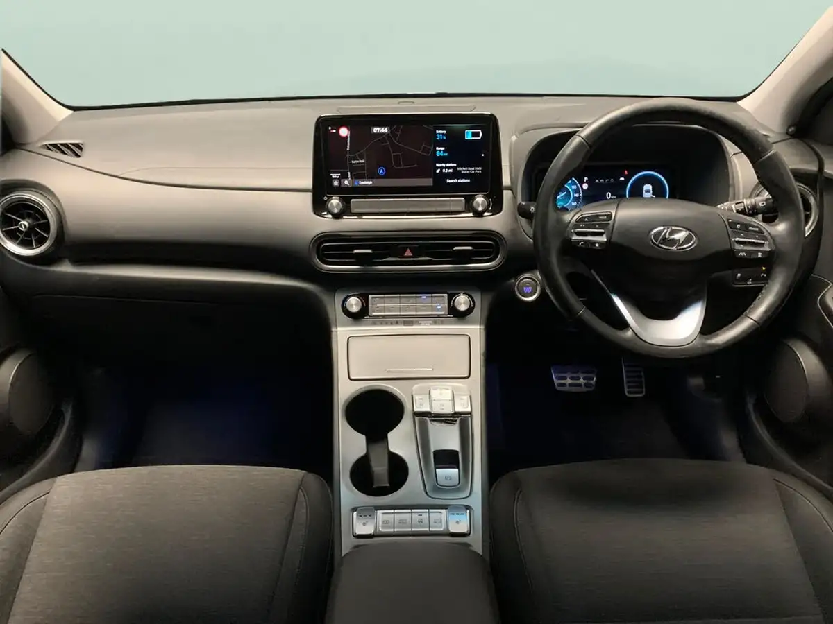 2021-hyundai-kona-e-premium-204ps-64kwh-7kw-obc-big-2