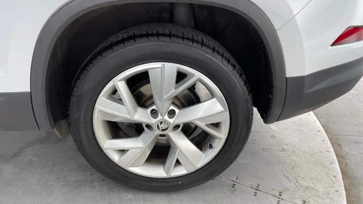 2022-skoda-kodiaq-15-tsi-se-l-dsg-big-29