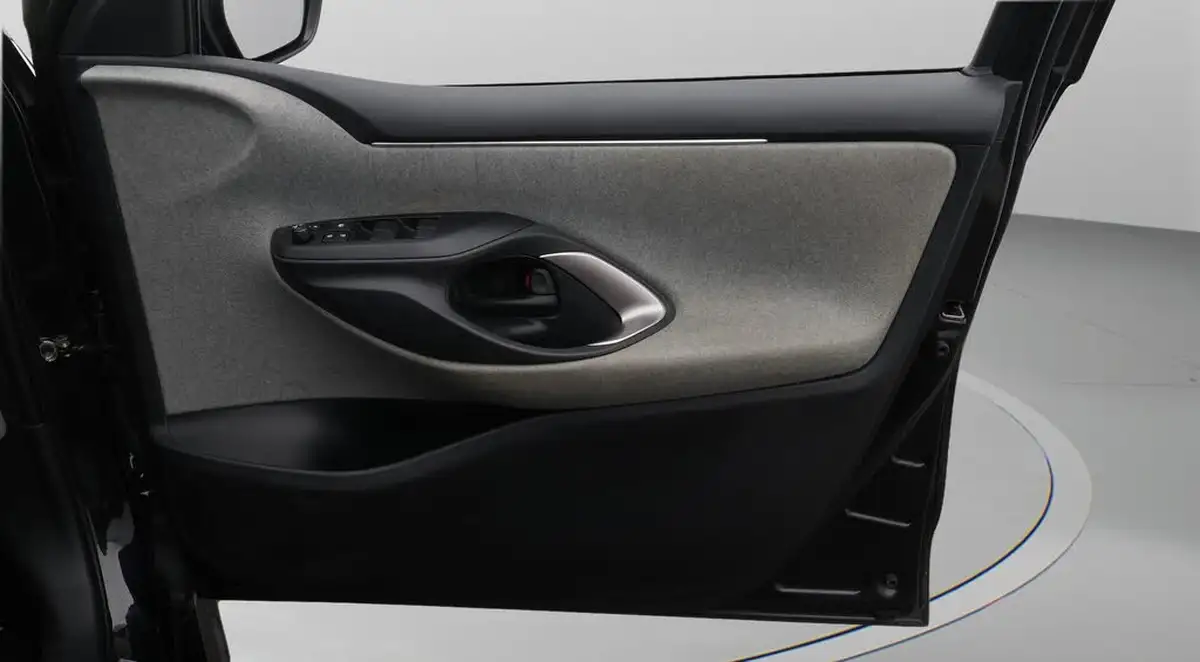 2022-toyota-yaris-15-vvt-i-excel-big-15