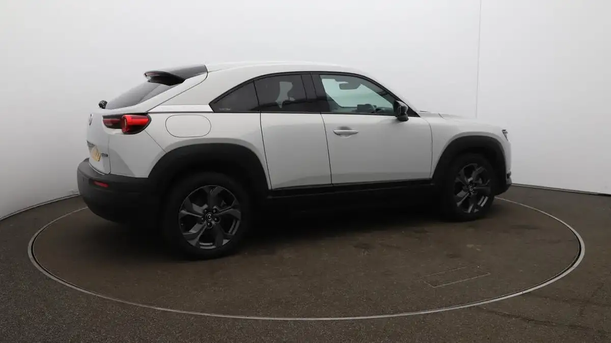 2021-mazda-mx-30-e-first-edition-big-51
