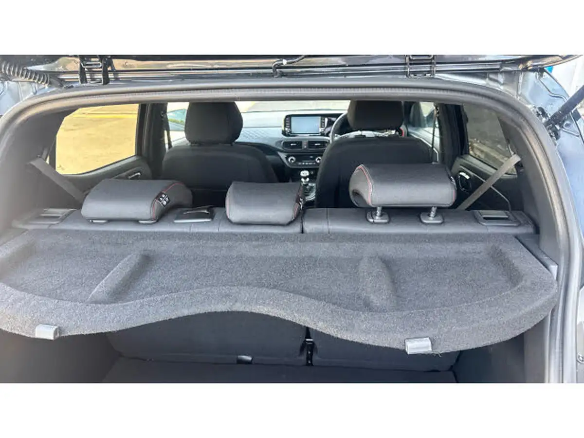 2024-hyundai-i10-10-t-gdi-n-line-90ps-two-tone-roof-big-42