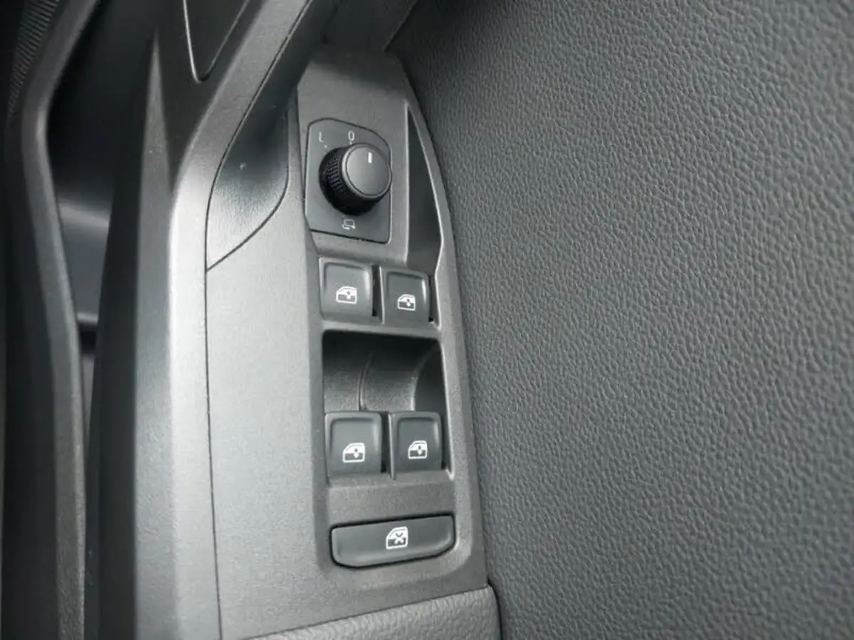 2022-seat-arona-10-tsi-fr-sport-dsg-big-18