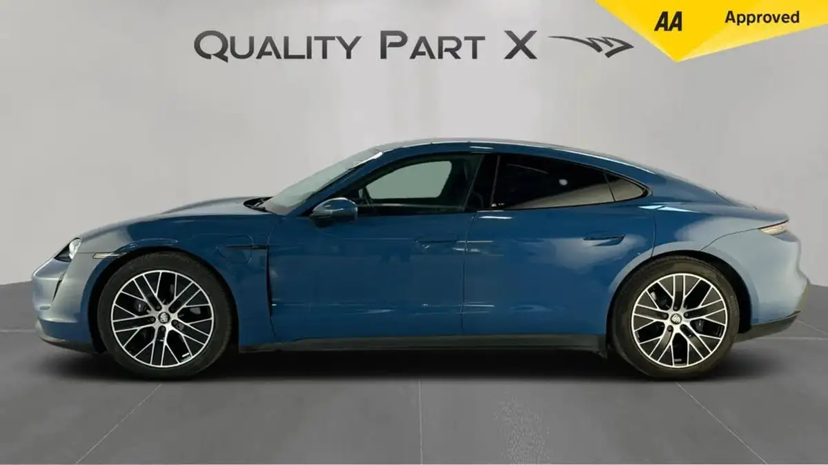 2021-porsche-taycan-e-base-476ps-performance-battery-plus-big-5