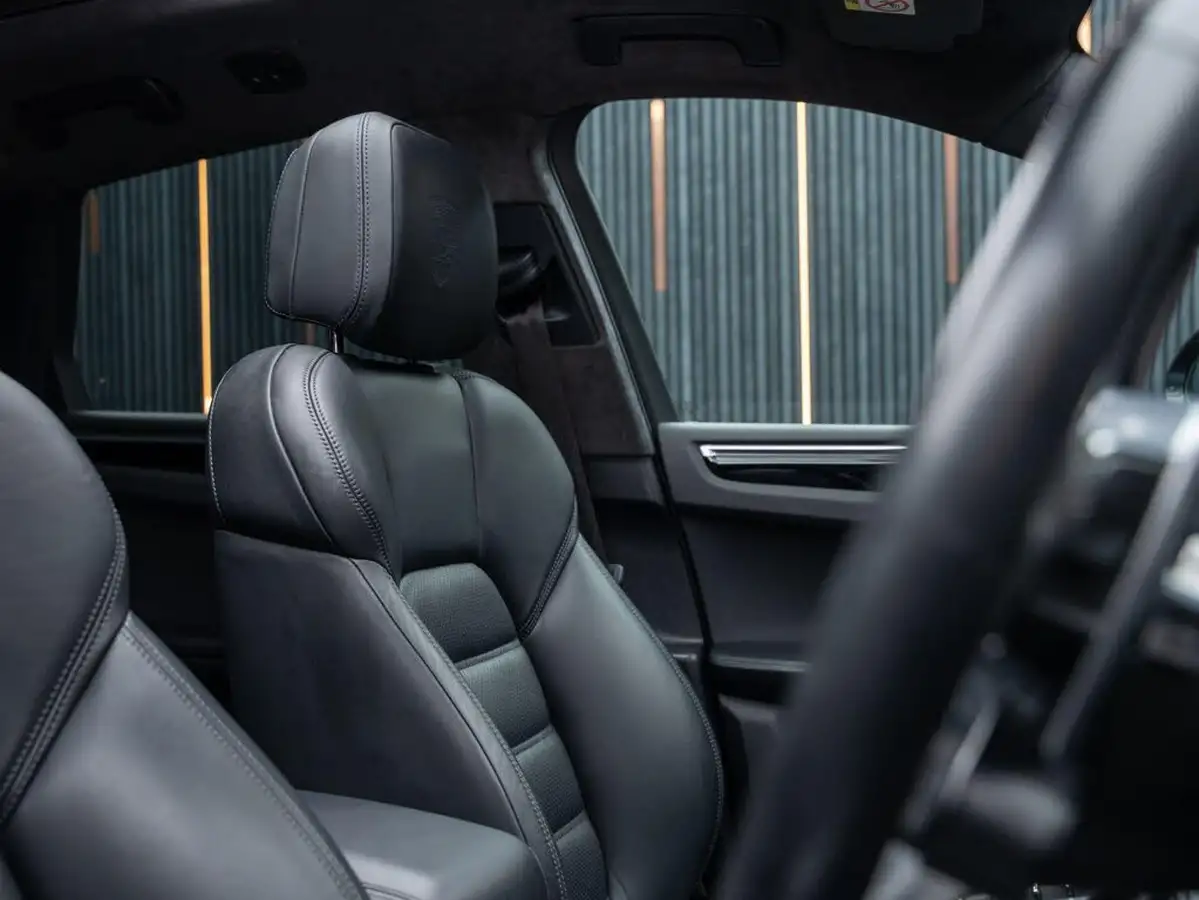 2020-porsche-macan-29-v6-turbo-big-22