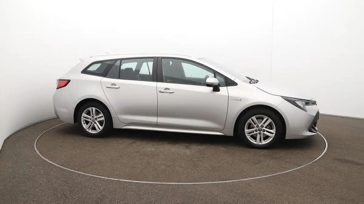 2021-toyota-corolla-18-vvt-i-icon-tech-spare-wheel-touring-sports-5d-big-48