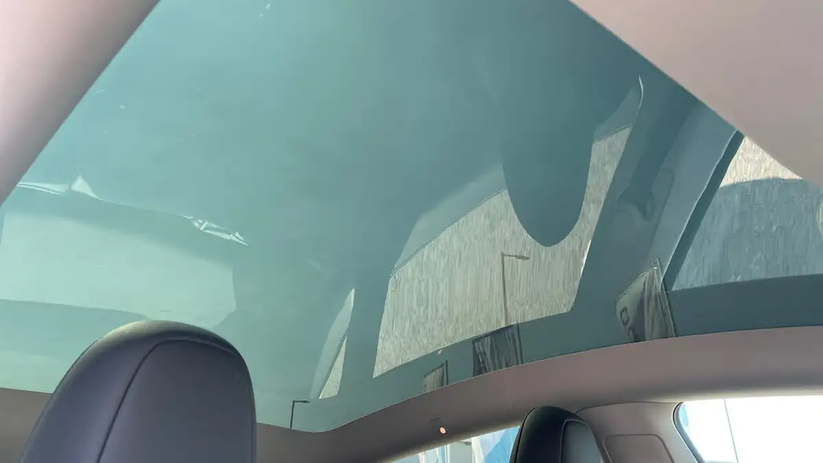2024-tesla-model-y-e-rwd-big-22