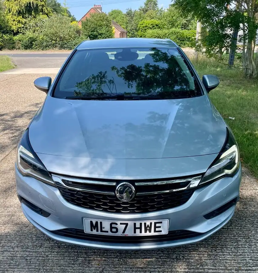 2017-vauxhall-astra-16cdti-sri-110ps-hatchback-big-10