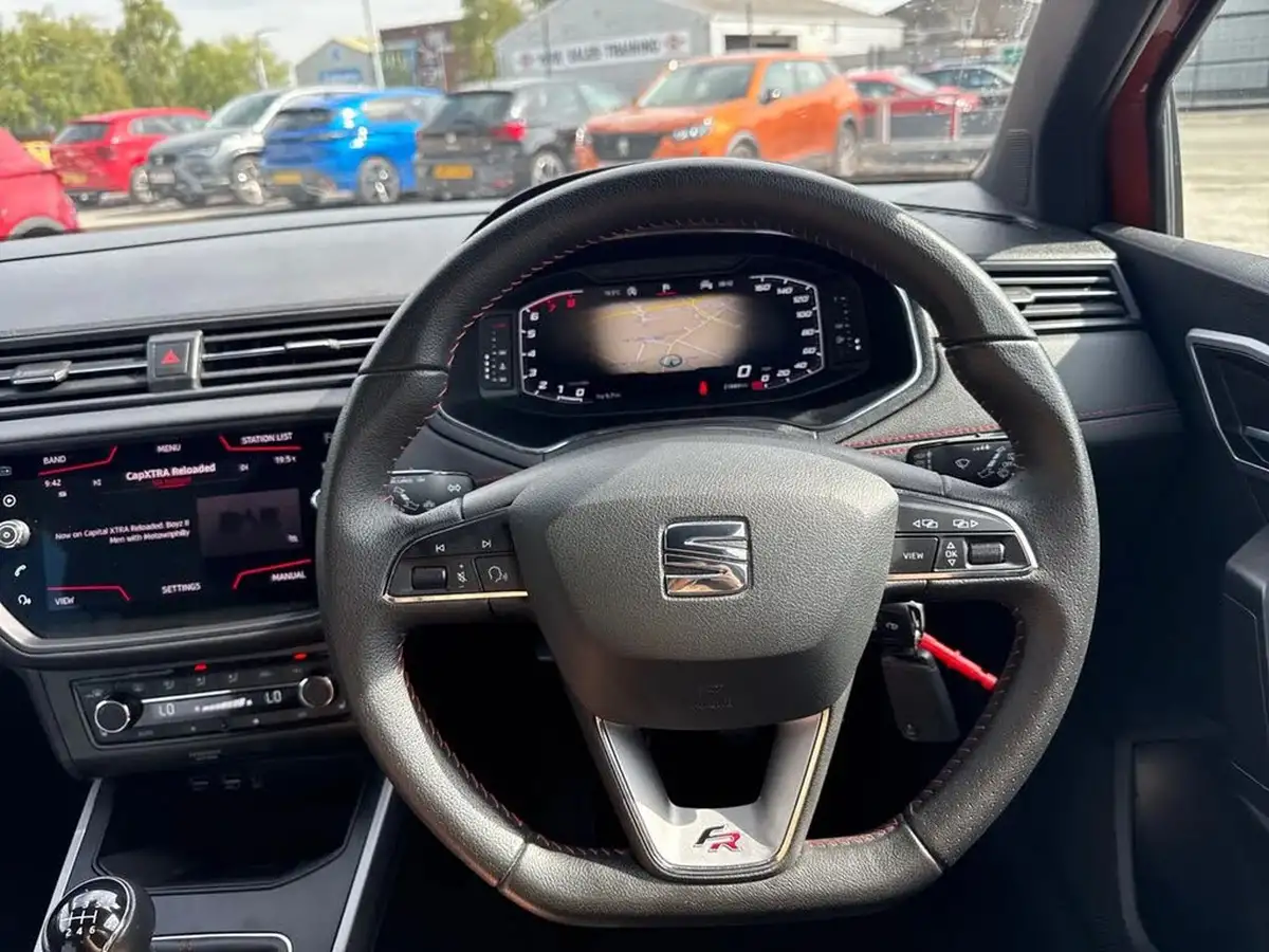 2019-seat-arona-10-tsi-fr-sport-big-14