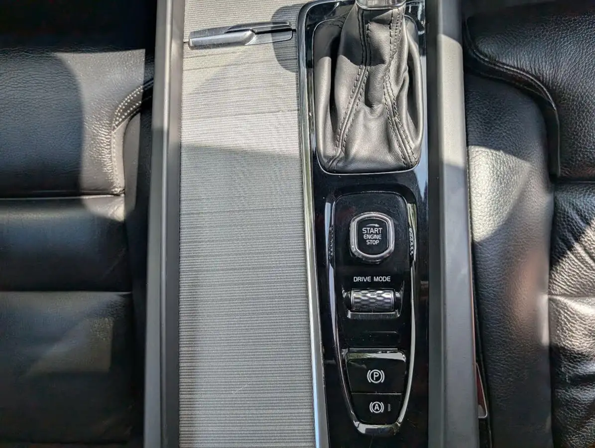 2019-volvo-v60-20td-d4-inscription-geartronic-big-30