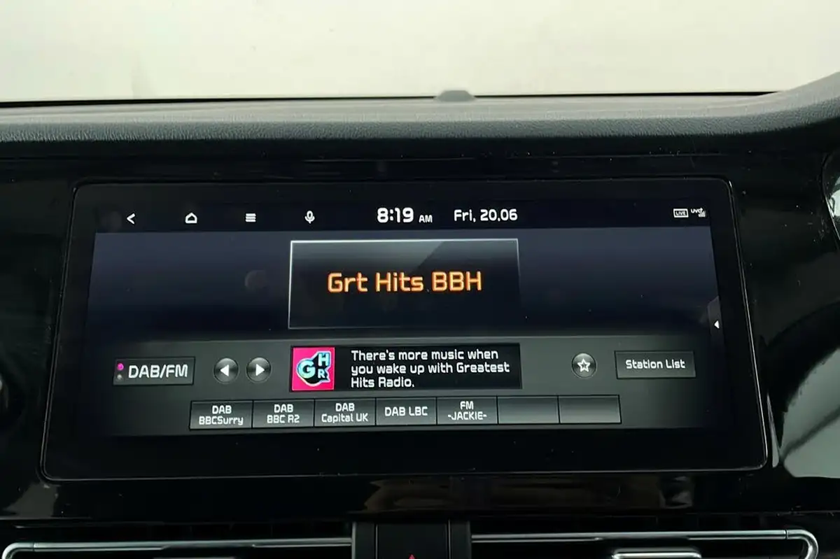 2022-kia-niro-16-gdi-3-156kwh-big-18