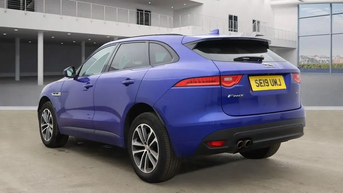 2019-jaguar-f-pace-20-i4d-r-sport-180ps-ss-auto-big-6
