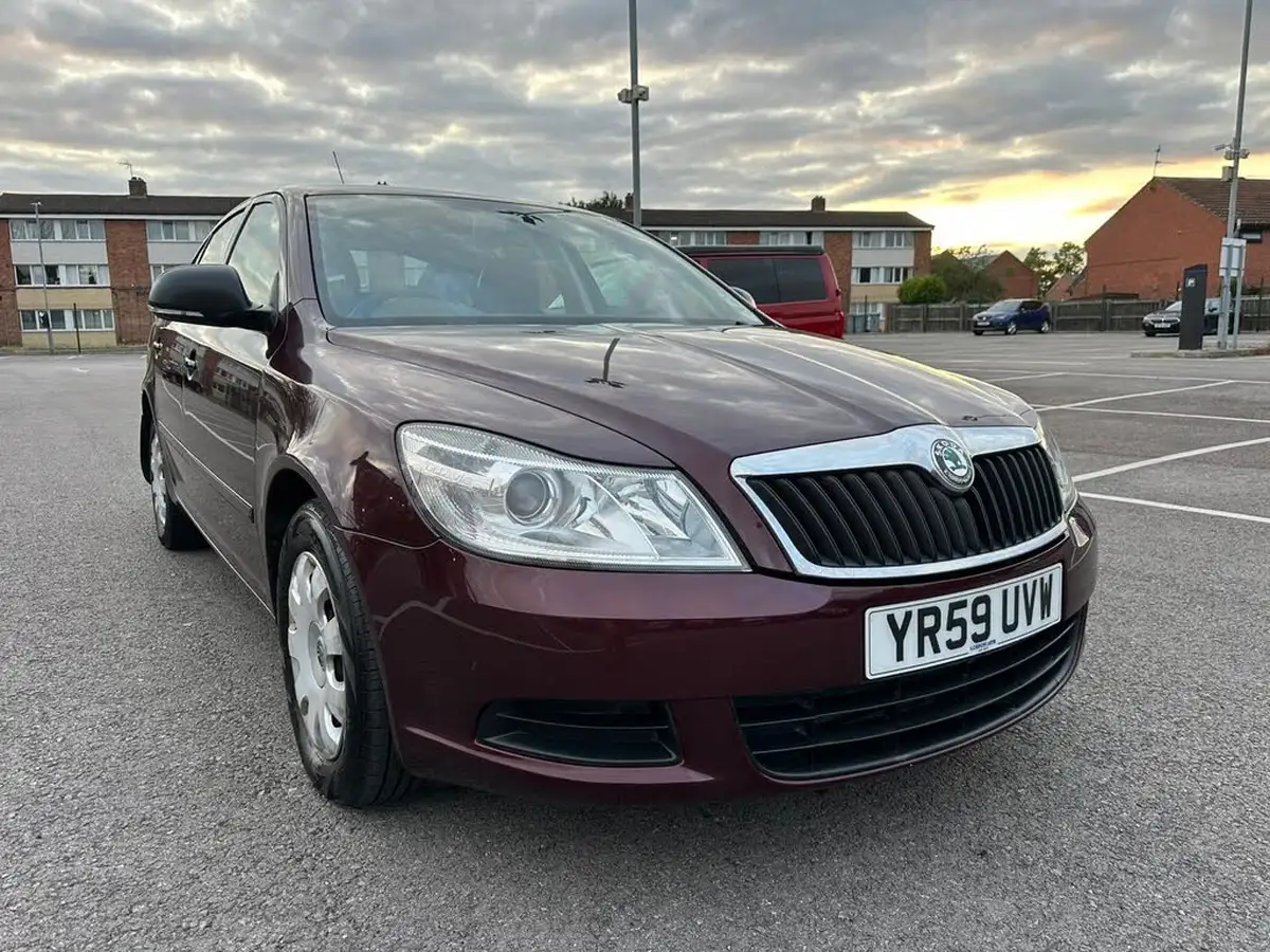 2009-skoda-octavia-19td-s-pd-105bhp-hatchback-big-1