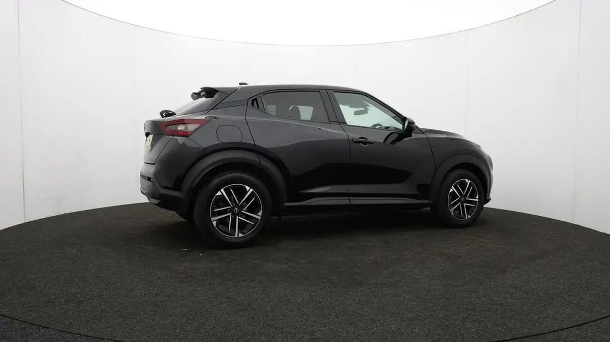 2024-nissan-juke-10-dig-t-n-connecta-big-17