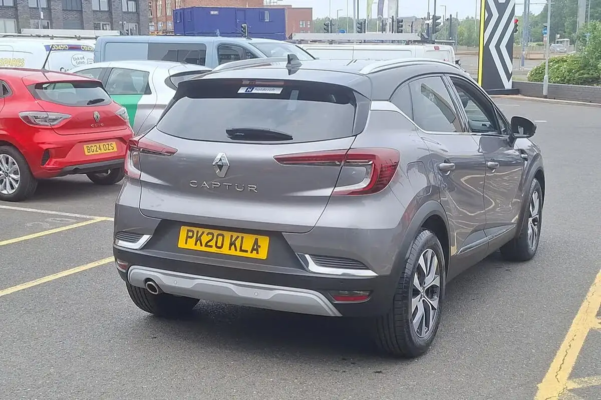 2020-renault-captur-13-tce-s-edition-130bhp-edc-auto-big-24