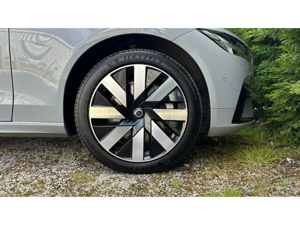 2024-volvo-v90-big-15