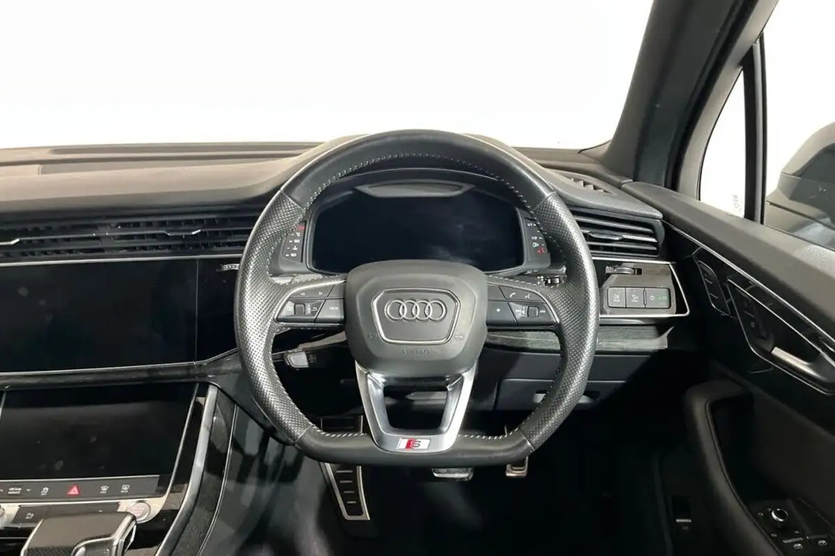 2020-audi-q7-30-55-tfsi-black-edition-big-18