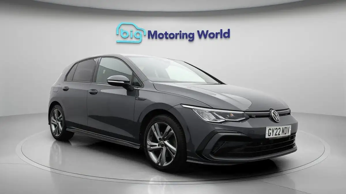 2022-volkswagen-golf-15-etsi-r-line-150ps-hatchback-big-1
