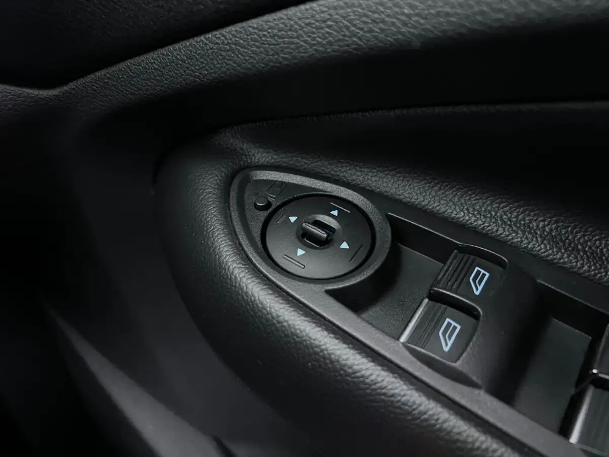 2018-ford-kuga-big-23