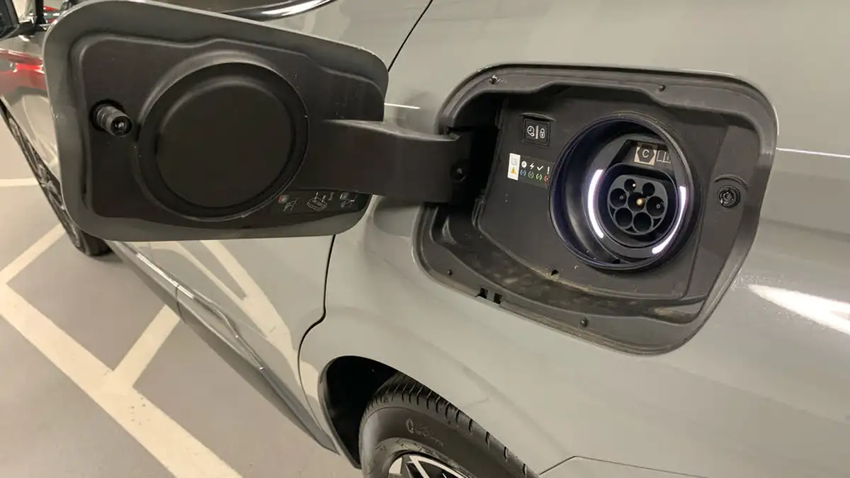 2024-ds-ds-4-e-tense-rivoli-big-48