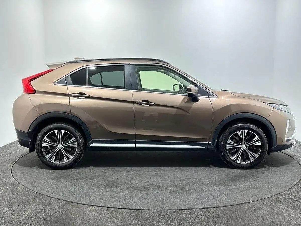 2018-mitsubishi-eclipse-cross-15-4-auto-big-8