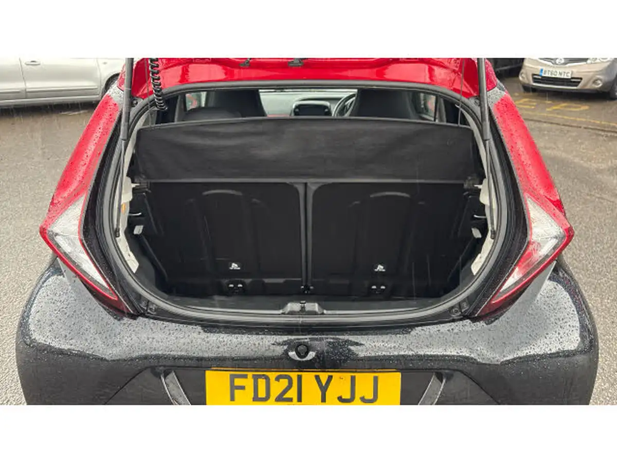 2021-toyota-aygo-10-vvt-i-x-clusiv-big-3