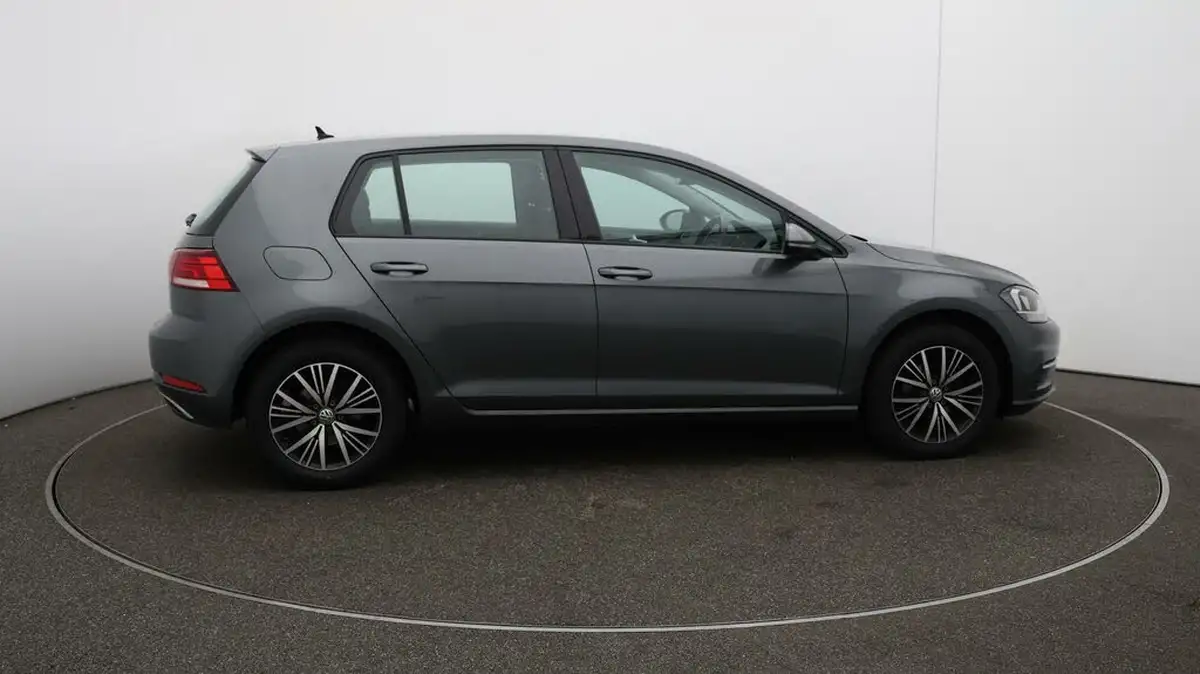 2019-volkswagen-golf-16tdi-se-hatchback-5d-dsg-big-48