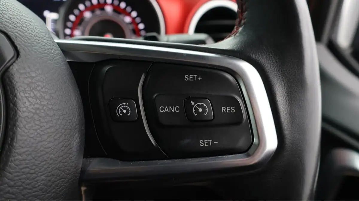 2019-jeep-wrangler-22-multijet-ii-rubicon-hard-3d-big-24
