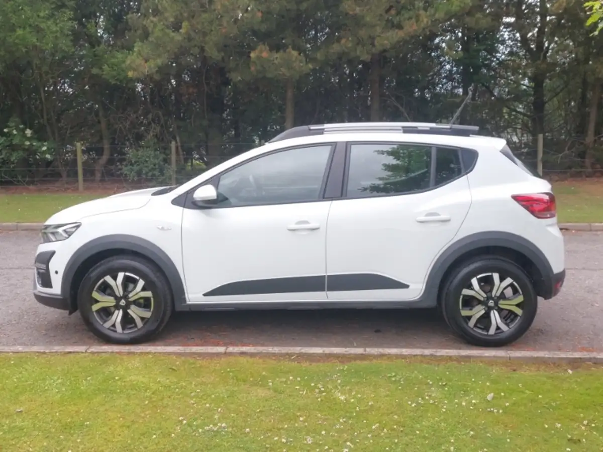 2022-dacia-sandero-stepway-10-tce-prestige-90bhp-big-3