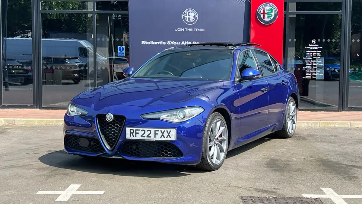 2022-alfa-romeo-giulia-20-sprint-197bhp-big-6