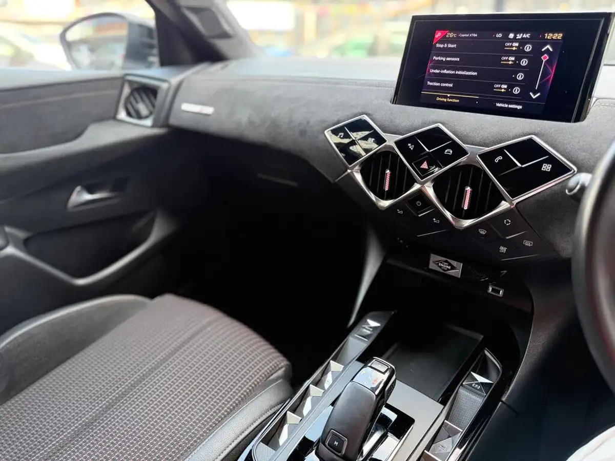2019-ds-ds-3-crossback-12-puretech-performance-line-155ps-eat8-big-56