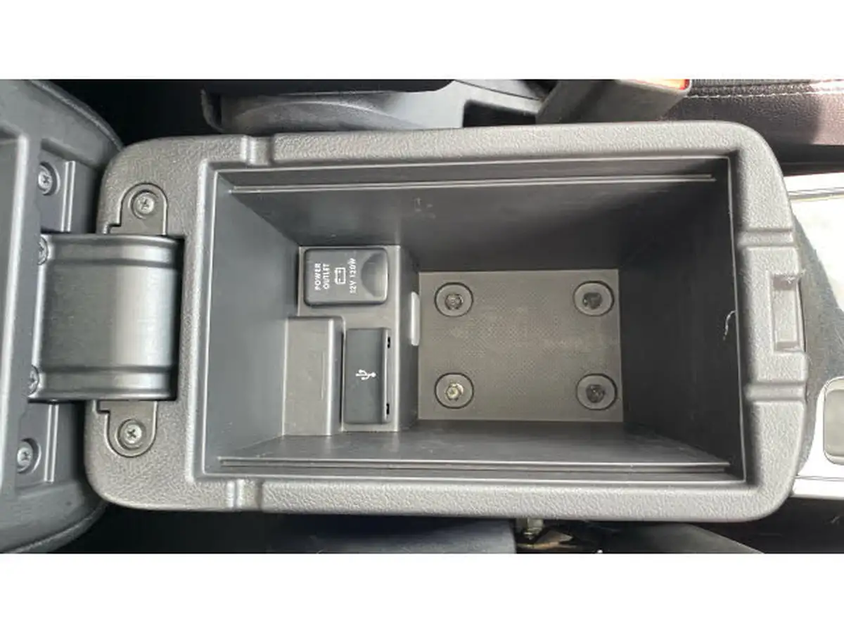 2018-mitsubishi-outlander-22di-d-4-leather-big-32
