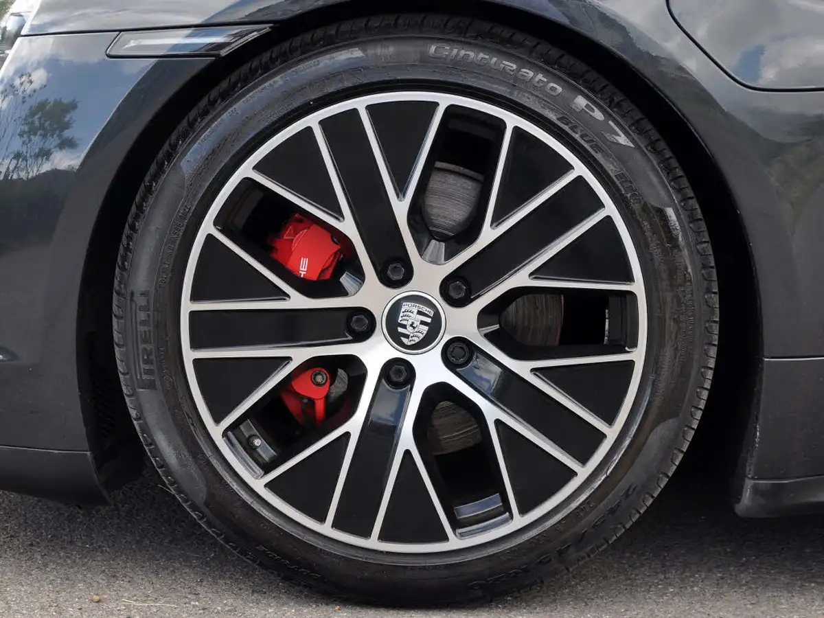 2021-porsche-taycan-e-4s-571ps-performance-battery-plus-big-56