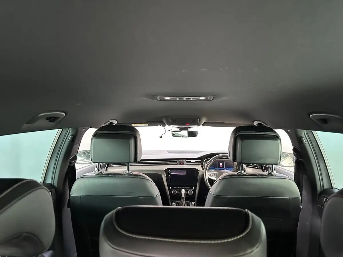 2019-volkswagen-passat-20tdi-r-line-190ps-scr-estate-5d-dsg-big-19