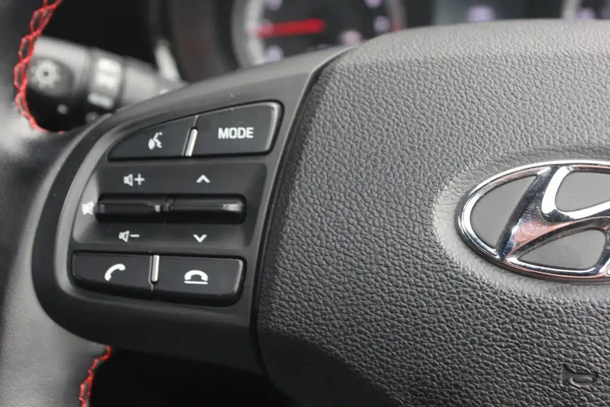 2021-hyundai-i10-10-t-gdi-n-line-big-20